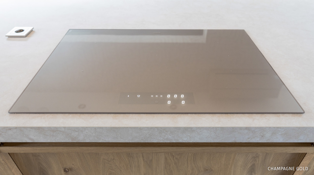 Inductiekookplaat Mosa Champagne Gold met een strak ontwerp en moderne bedieningsknoppen