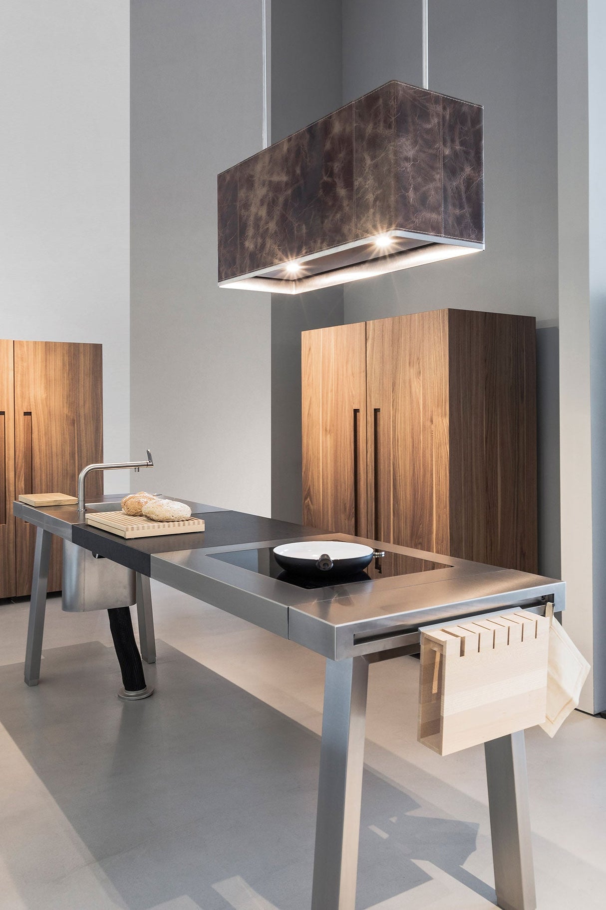 Wave 2120.406 LINE - eilandafzuigkap 120 cm - recirculatie - geschikt voor lederen bekleding - 1 kleur naar keuze - LED verlichting - afzuigkapSpecialist.nl