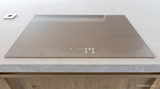 Modern Wave inductiekookplaat met glazen oppervlak en touchbediening voor eenvoudig koken