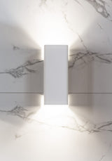 Wave 7611 MOODS wandlamp wit tegen een marmeren wand
