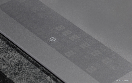 Close-up van de touch-bediening van de Wave Mosa 4322 in Smoked Silver